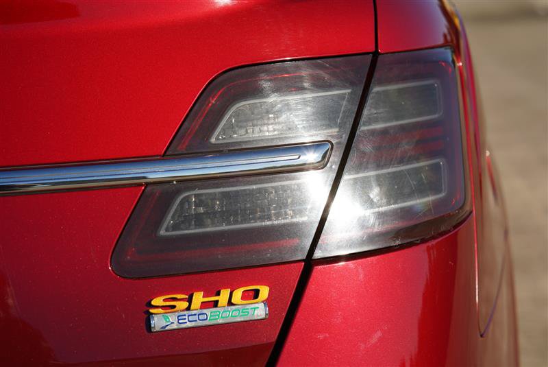 Used 2013 Ford Taurus SHO AWD/4WD image 36
