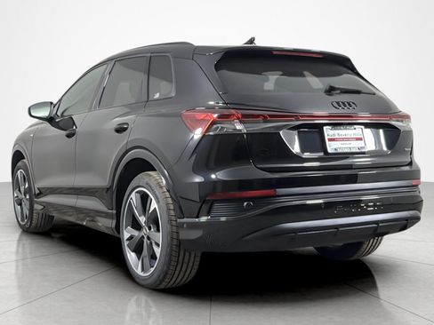 Used 2023 Audi Q4 e-tron Premium Plus w/ Premium Plus AWD/4WD image 3