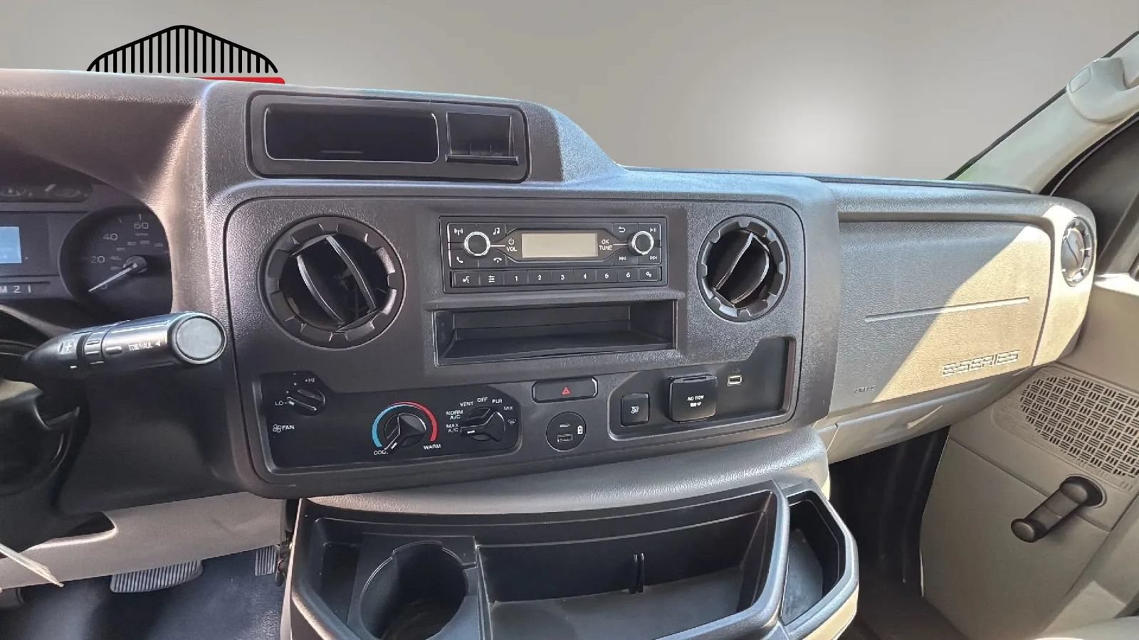 Used 2021 Ford E-350 and Econoline 350 Super Duty RWD image 10