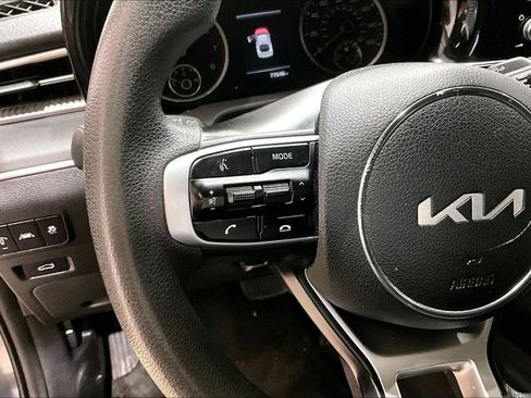 Used 2022 Kia K5 LXS image 17
