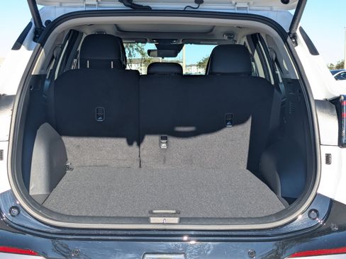 Used 2026 Kia Sportage SX image 13