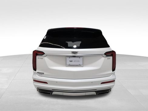 Certified 2024 Cadillac XT6 Premium Luxury AWD/4WD image 3