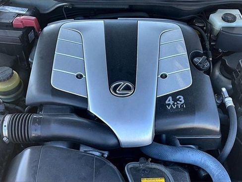 Used 2005 Lexus SC 430 Convertible image 32