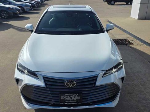 Used 2021 Toyota Avalon Limited w/ Advanced Safety Package image 3
