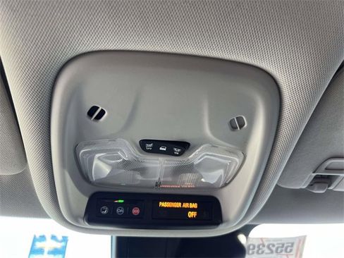 Used 2023 Chevrolet TrailBlazer LT w/ Convenience Package image 28