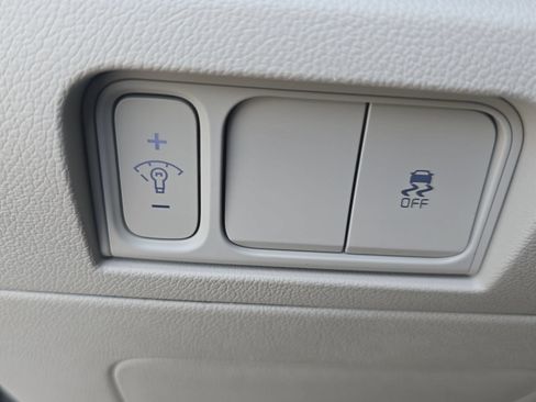 Used 2025 Kia Sorento S w/ Panoramic Sunroof Package FWD image 26
