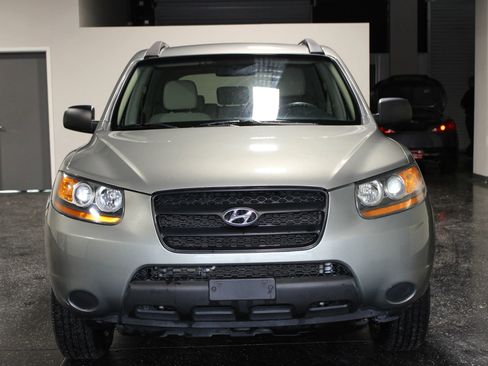 Used 2009 Hyundai Santa Fe GLS FWD image 7
