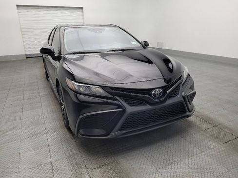 Used 2022 Toyota Camry SE image 14