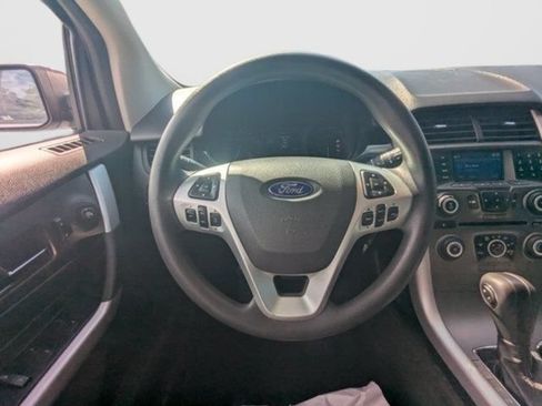 Used 2014 Ford Edge SE FWD image 17