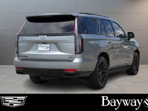 Certified 2024 Cadillac Escalade Sport Platinum w/ LPO, ONYX Package AWD/4WD image 5