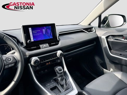 Used 2023 Toyota RAV4 XLE Premium FWD image 31
