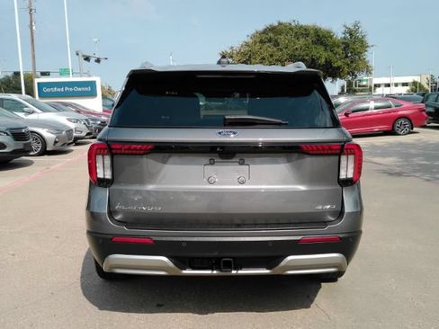 Used 2025 Ford Explorer Platinum w/ LUX Leather Package AWD/4WD image 11