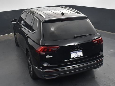 Used 2022 Volkswagen Tiguan SE image 24