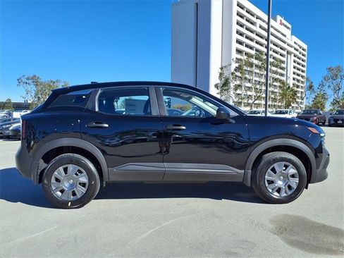 New 2026 Nissan Kicks S image 4