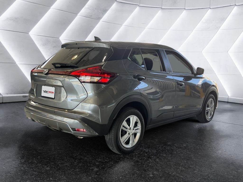 Used 2025 Nissan Kicks Play S FWD image 4