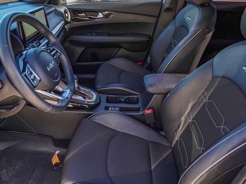 Certified 2024 Kia Forte GT-Line w/ GT-Line Premium Package image 10