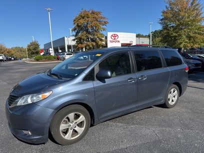 Used 2014 Toyota Sienna LE