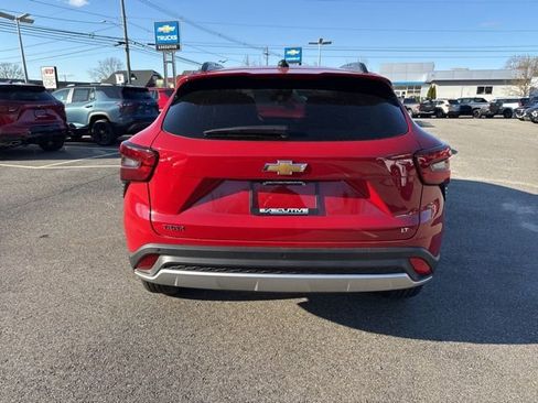 New 2026 Chevrolet Trax LT FWD image 4