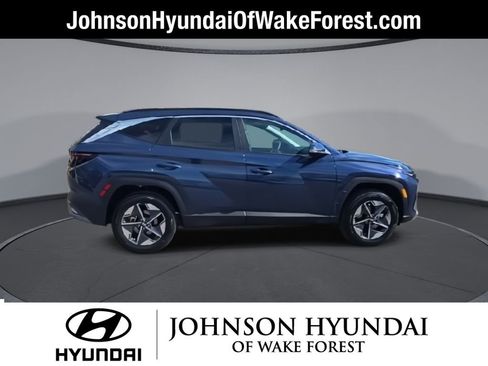 Certified 2025 Hyundai Tucson SEL image 9