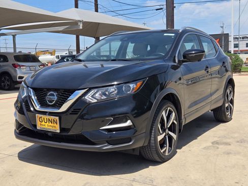 Used 2022 Nissan Rogue Sport SL AWD/4WD image 3