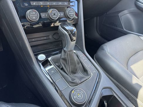 Used 2023 Volkswagen Taos SEL image 20