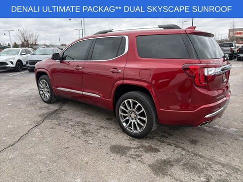 Used 2023 GMC Acadia Denali w/ Denali Ultimate Package image 9
