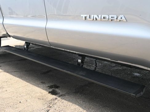 Used 2012 Toyota Tundra 4x4 Double Cab w/ Tow Pkg image 9