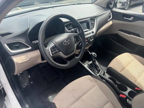 Used 2019 Hyundai Accent SE FWD image 8