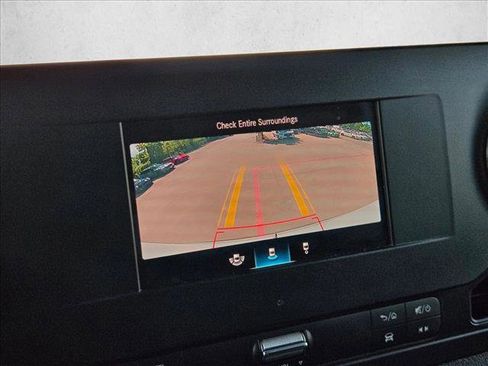 Used 2024 Mercedes-Benz Sprinter 2500 image 13