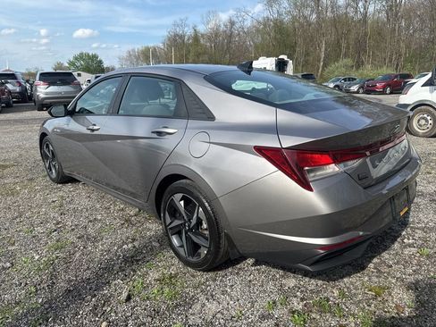 Used 2023 Hyundai Elantra SEL w/ Convenience Package image 8