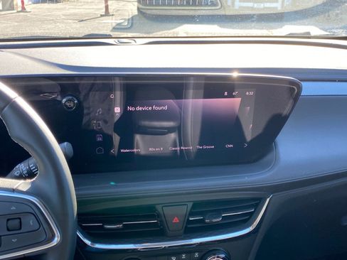 Used 2025 Buick Encore GX Preferred image 17