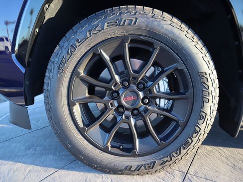 Used 2025 Toyota Sequoia Platinum image 33