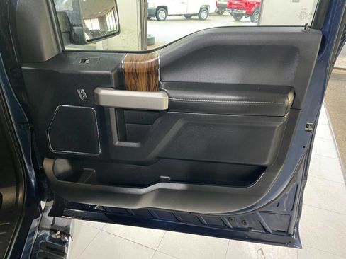 Used 2019 Ford F150 Lariat w/ Equipment Group 502A Luxury image 32