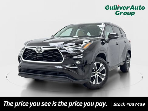 Used 2021 Toyota Highlander XLE FWD image 1