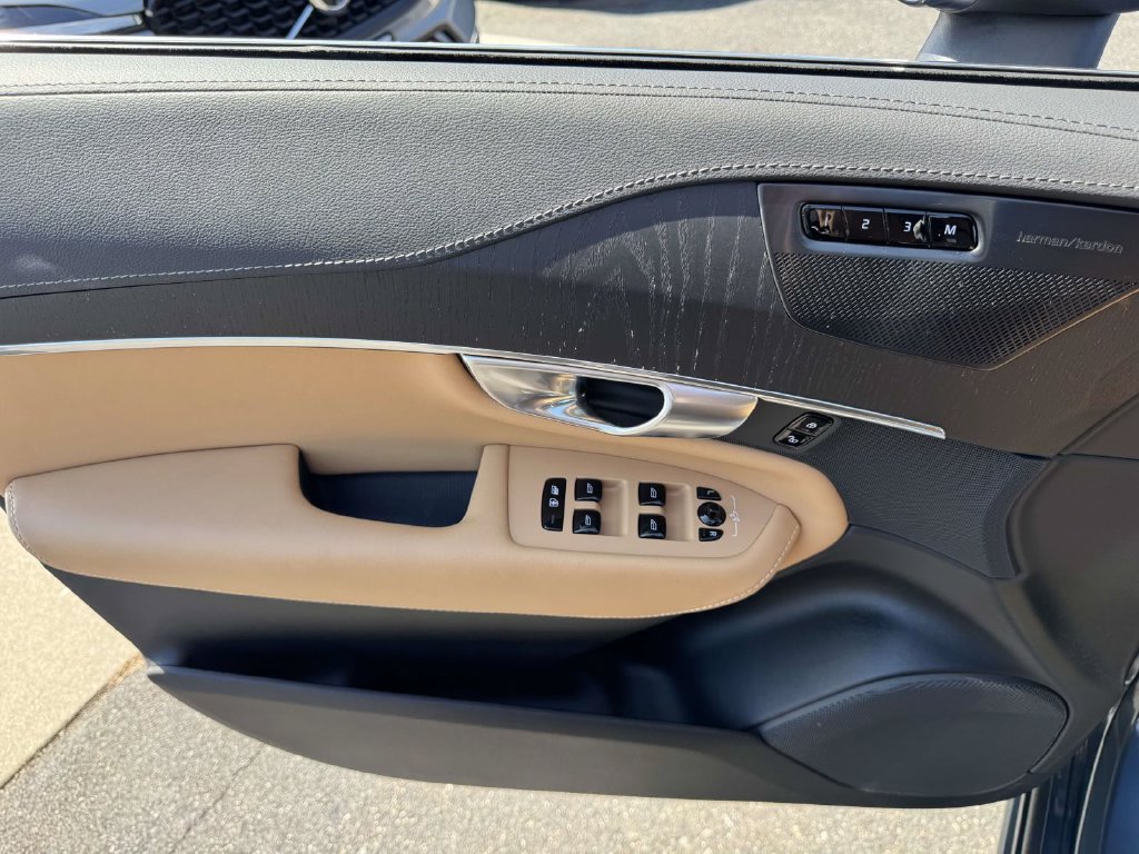 Certified 2024 Volvo XC90 B6 Ultimate AWD/4WD image 14