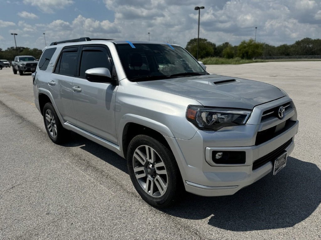 Used 2022 Toyota 4Runner TRD Sport AWD/4WD image 7