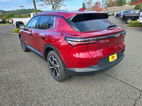 New 2026 Chevrolet Equinox EV LT image 4
