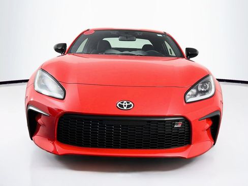 New 2026 Toyota GR86 Premium RWD image 2