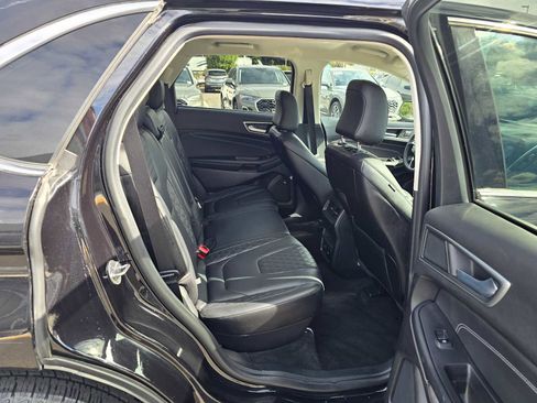 Used 2024 Ford Edge Titanium image 13
