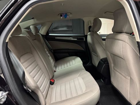 Used 2019 Ford Fusion S FWD image 31
