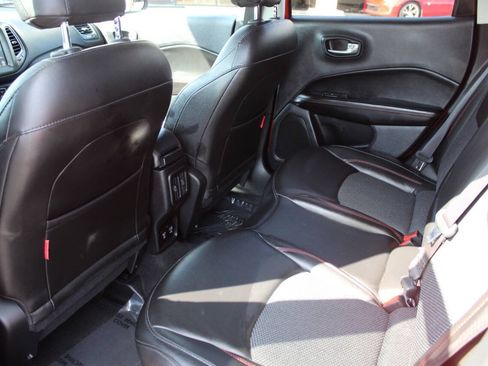 Used 2021 Jeep Compass Trailhawk AWD/4WD image 14