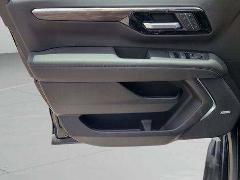 New 2026 Chevrolet Suburban LT w/ Comfort Package RWD image 20