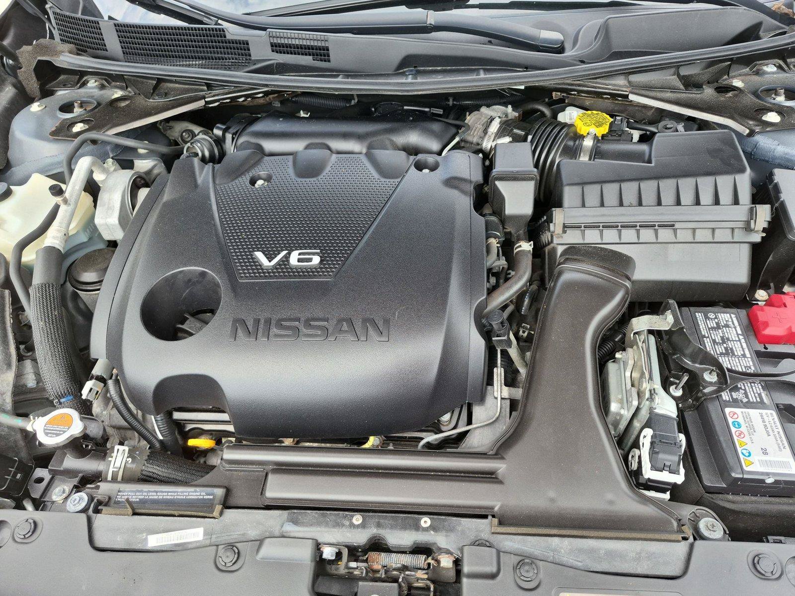 Used 2023 Nissan Maxima SL FWD image 40