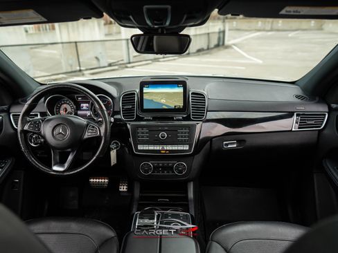 Used 2018 Mercedes-Benz GLE 43 AMG 4MATIC w/ Premium 3 Package image 14