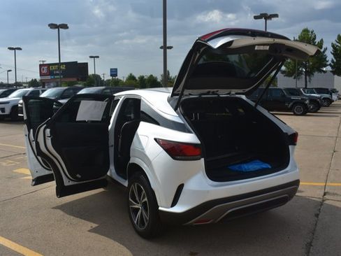 Used 2024 Lexus RX 350 FWD w/ Technology Package image 16
