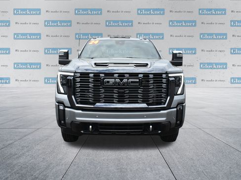Used 2024 GMC Sierra 3500 Denali Ultimate AWD/4WD image 2