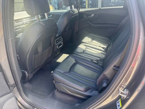 Used 2018 Audi Q7 3.0T Premium Plus image 16