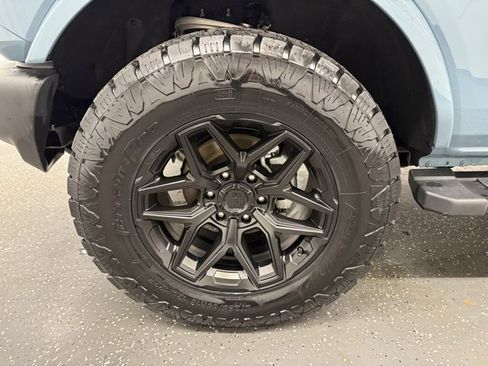 Used 2023 Ford Bronco Outer Banks image 18