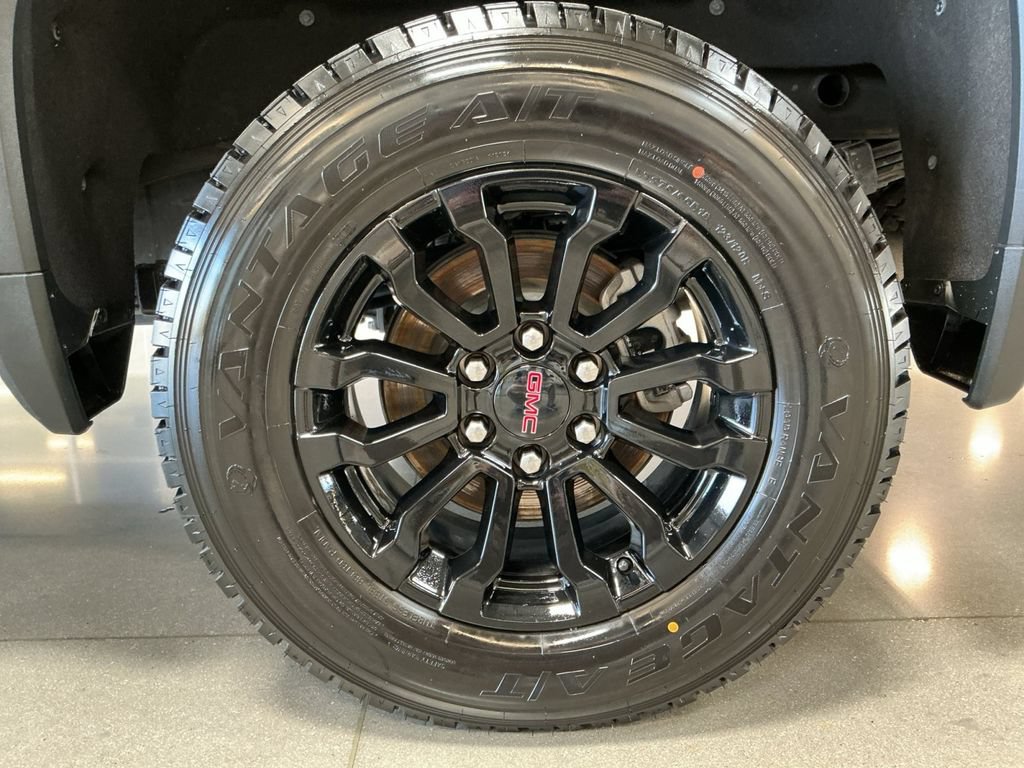 Used 2023 GMC Sierra 1500 AT4X AWD/4WD image 26