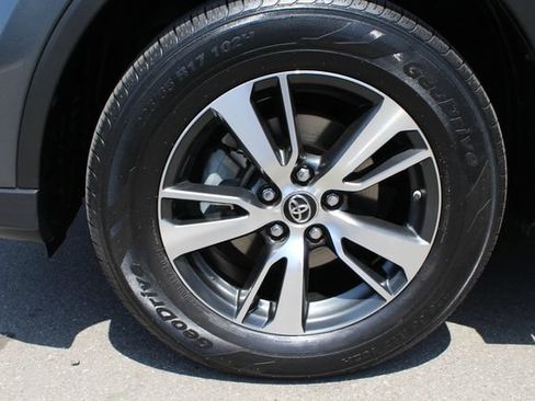 Used 2017 Toyota RAV4 XLE w/ Carpet Mat Package FWD image 68